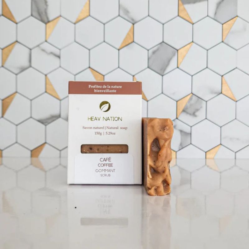 Coffee exfoliating soap bar with real coffee grounds for smoothing and brightening the skin | L'ABC Des Locs